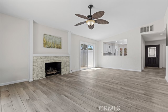 Detail Gallery Image 7 of 23 For 3862 Ravenswood Dr, Yorba Linda,  CA 92886 - 3 Beds | 2 Baths