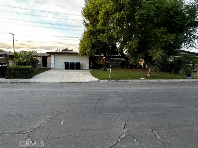 MLS# DW23049215