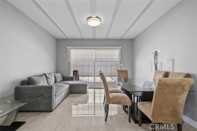 Detail Gallery Image 13 of 41 For 12628 Stagg St, North Hollywood,  CA 91605 - 4 Beds | 2 Baths