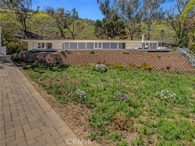 20537 Little Rock Way, Malibu CA: https://media.crmls.org/medias/ef9e7421-2b38-412d-bcb0-cb1eaa760b48.jpg