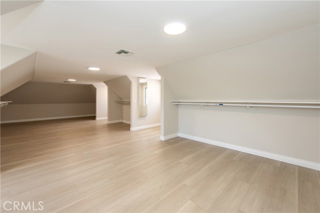 2836 N Kingsgate Drive, Orange CA: https://media.crmls.org/medias/ef9eb6f5-ad08-481d-a37c-691b282d327c.jpg