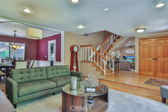 Detail Gallery Image 12 of 60 For 23050 Humming Bird Way, Calabasas,  CA 91302 - 4 Beds | 2/1 Baths