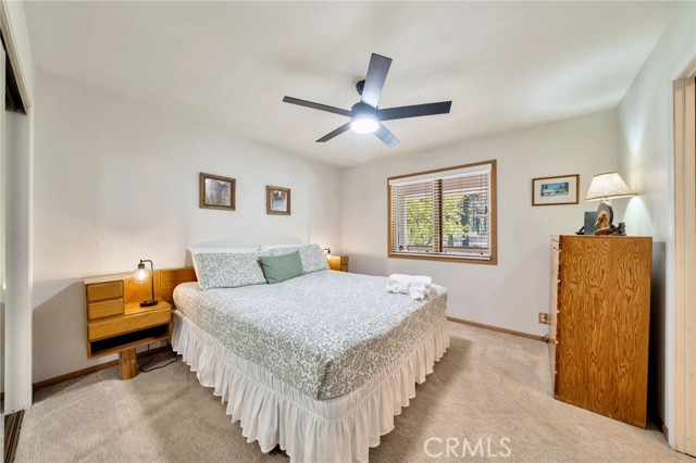 Detail Gallery Image 27 of 61 For 40034 Lakeview Dr, Big Bear Lake,  CA 92315 - 4 Beds | 3/1 Baths