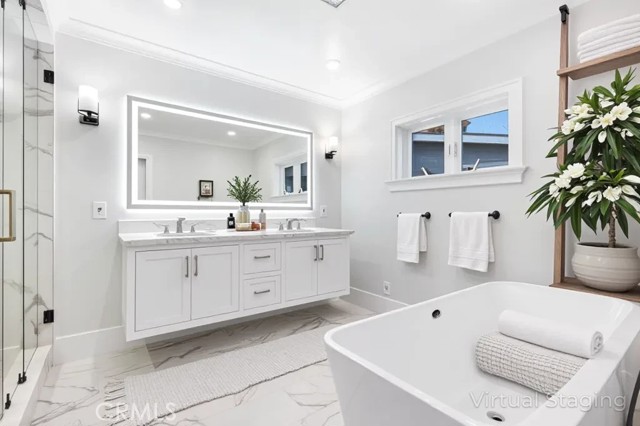 Detail Gallery Image 21 of 39 For 10133 Whitaker Ave, Granada Hills,  CA 91343 - 3 Beds | 3 Baths