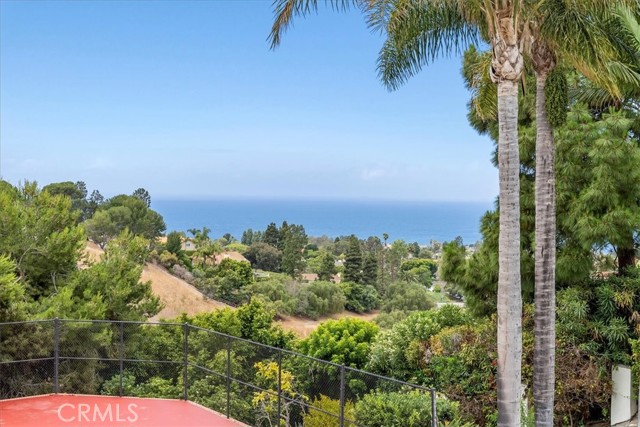 1228 Via Zumaya, Palos Verdes Estates, California 90274, 5 Bedrooms Bedrooms, ,5 BathroomsBathrooms,Residential,Sold,Via Zumaya,PV22094014