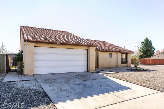 Detail Gallery Image 2 of 36 For 4906 Pacifica Ave, Palmdale,  CA 93552 - 4 Beds | 2 Baths