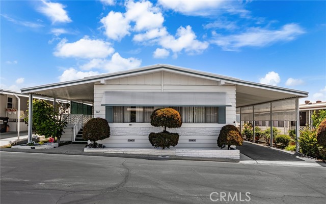 Detail Gallery Image 2 of 36 For 4095 Fruit, La Verne,  CA 91750 - 2 Beds | 2 Baths