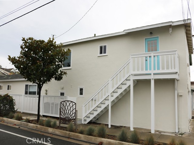 Detail Gallery Image 1 of 12 For 3505 W Balboa Bld, Newport Beach,  CA 92663 - 2 Beds | 1 Baths