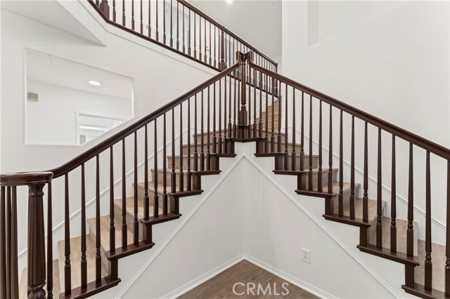 Detail Gallery Image 12 of 39 For 921 Camino Vera Cruz, Camarillo,  CA 93010 - 4 Beds | 3/1 Baths