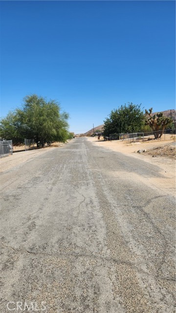 Detail Gallery Image 16 of 18 For 61610 Sunburst Dr, Joshua Tree,  CA 92252 - 3 Beds | 2 Baths