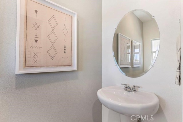 Detail Gallery Image 9 of 9 For 2954 Pin Oak Ln, Chico,  CA 95928 - 4 Beds | 2/1 Baths