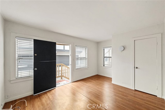 1634 Bayview Drive, Hermosa Beach CA: https://media.crmls.org/medias/efa310a9-5824-48ad-a055-798a1c74f96d.jpg
