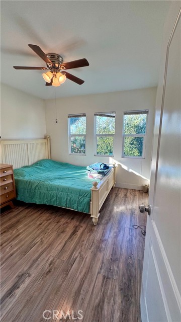 806 E 91st, Los Angeles CA: https://media.crmls.org/medias/efa38201-9f08-4d26-a1c8-58f6d3f5ac4e.jpg