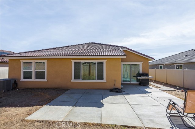 Detail Gallery Image 5 of 18 For 3613 Garnet Ln, Lancaster,  CA 93535 - 4 Beds | 2 Baths