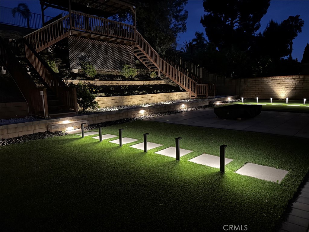 https://media.crmls.org/medias/efa4cde7-670a-4e5c-a65d-4d025b0c8a93.jpg?preset=X-Large