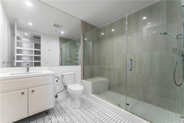 Detail Gallery Image 14 of 24 For 210 N Monterey St #502,  Alhambra,  CA 91801 - 1 Beds | 2 Baths