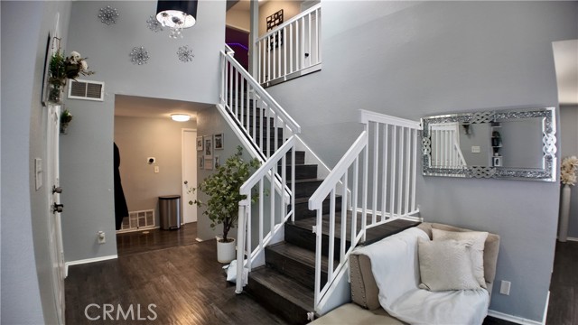 Detail Gallery Image 5 of 62 For 2335 Langhorn St, Lancaster,  CA 93535 - 4 Beds | 2/1 Baths