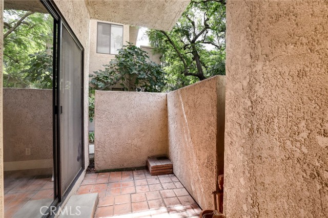 87 Mcafee Court, Thousand Oaks CA: https://media.crmls.org/medias/efa6c733-2936-46bf-a114-a3b1f17b5be0.jpg