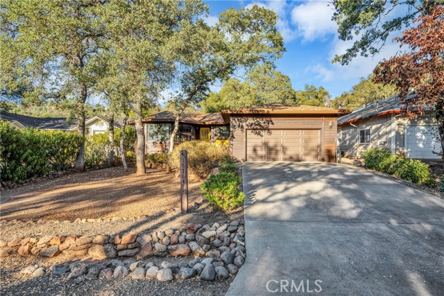 18764 N Shore Dr, Hidden Valley Lake, CA 95467