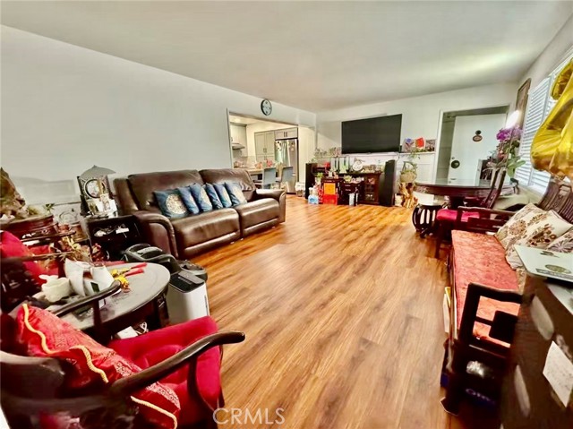 1150 Okoboji Drive, Arcadia CA: https://media.crmls.org/medias/efa93768-9b7a-478a-9891-c899ab30b380.jpg