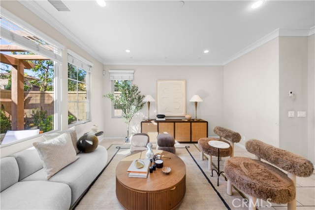 Detail Gallery Image 6 of 28 For 92 Bianco, Irvine,  CA 92618 - 3 Beds | 2/1 Baths