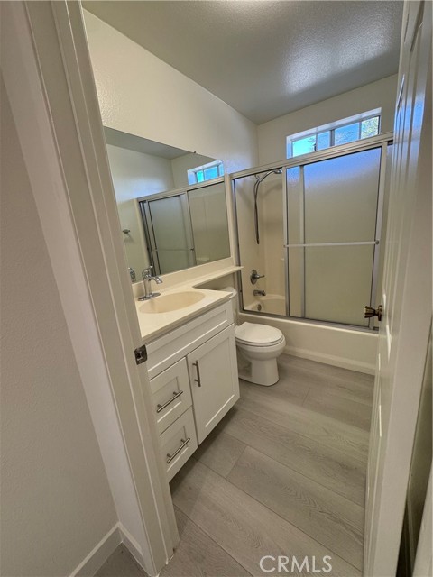 Detail Gallery Image 11 of 14 For 2616 Canada #305,  Glendale,  CA 91208 - 2 Beds | 2 Baths