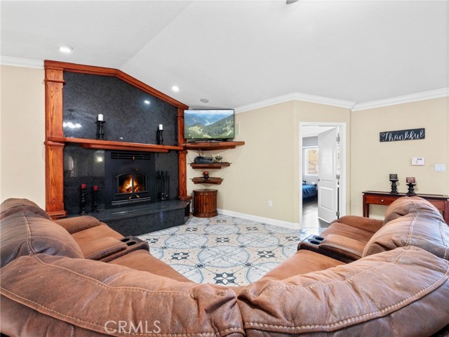 13136 Tawya Road, Apple Valley CA: https://media.crmls.org/medias/efa9a428-f7bf-485f-bda0-52bbf7528495.jpg