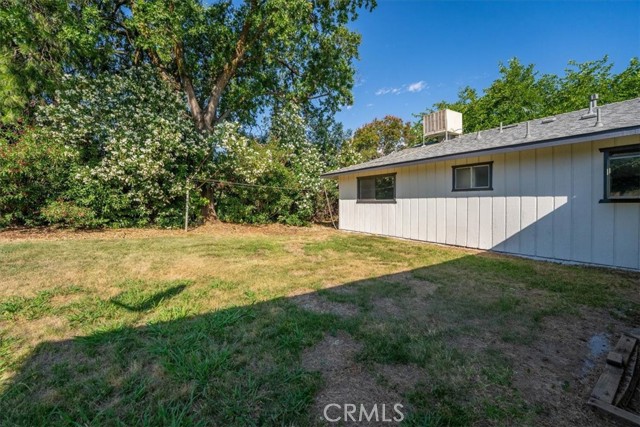21999 Riverside Avenue, Red Bluff CA: https://media.crmls.org/medias/efa9f668-b271-4635-9a1c-3aa9f4c8e08a.jpg