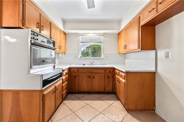 Detail Gallery Image 3 of 38 For 26079 Elderwood, Hemet,  CA 92544 - 2 Beds | 1 Baths