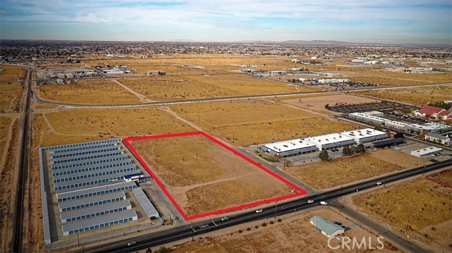 0 I ave, Hesperia CA: https://media.crmls.org/medias/efaace21-7fac-4880-a0c8-4851a2df3fff.jpg