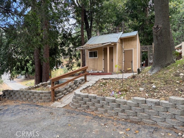 667 Pyramid, Crestline, CA 92325