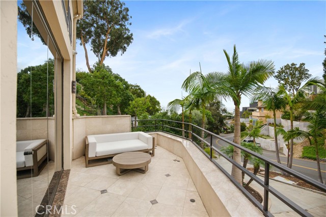 Detail Gallery Image 13 of 55 For 825 Summit Dr, Laguna Beach,  CA 92651 - 3 Beds | 2/1 Baths