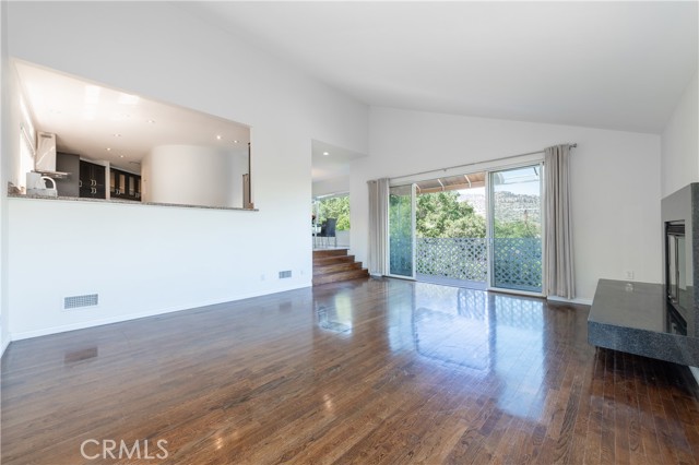 8665 Valley Circle Boulevard, West Hills CA: https://media.crmls.org/medias/efac2303-80fb-4f8f-ac93-20a19713a505.jpg