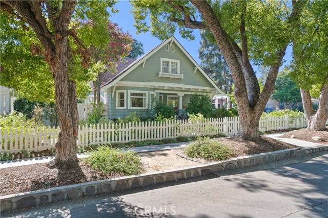 743 Harvard Avenue, Claremont CA: https://media.crmls.org/medias/efac948c-d7bc-4fed-81d6-8ddc401291f3.jpg
