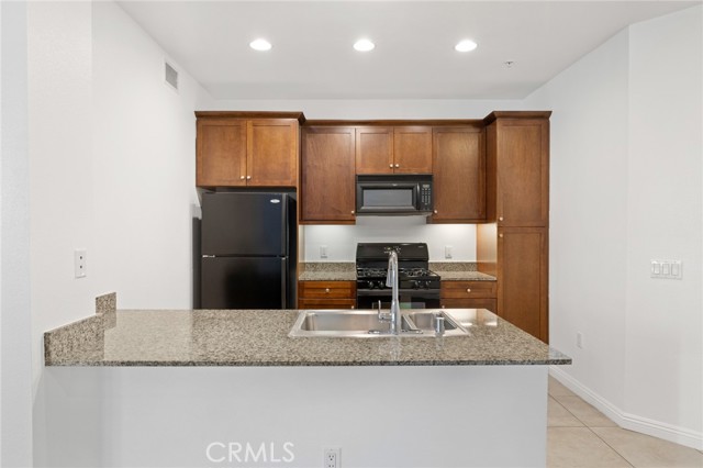 Detail Gallery Image 2 of 27 For 1158 Scholarship, Irvine,  CA 92612 - 1 Beds | 1 Baths