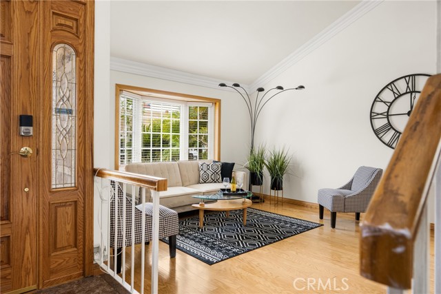 2545 E Lark Ellen Lane, Anaheim CA: https://media.crmls.org/medias/efb15c3c-6d67-49aa-8d70-eb917fd221a4.jpg