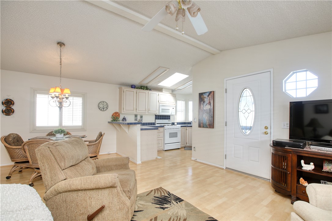 Detail Gallery Image 9 of 35 For 2400 Cienaga St #51,  Oceano,  CA 93445 - 3 Beds | 2 Baths