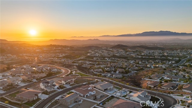 17042 Meteor Way, Riverside CA: https://media.crmls.org/medias/efb307ac-29f8-4ceb-90f3-ac44ab454336.jpg