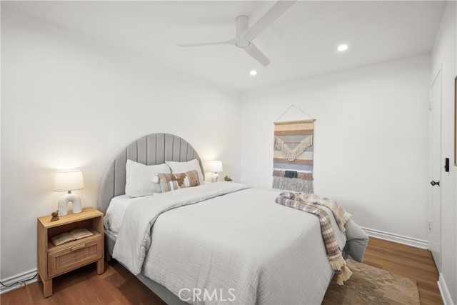 2482 New York Drive, Altadena CA: https://media.crmls.org/medias/efb36097-80a1-45a2-9156-8e8eb3197d26.jpg