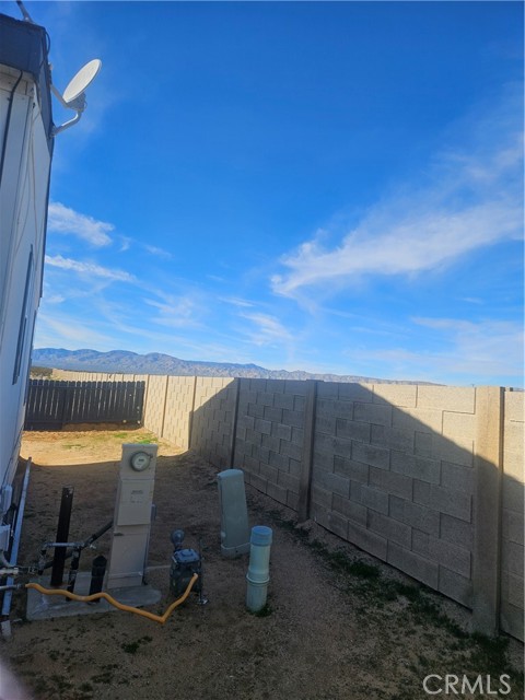 Detail Gallery Image 2 of 10 For 6825 Rea, California City,  CA 93505 - 3 Beds | 2 Baths