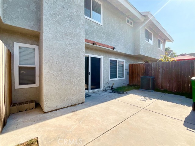 Detail Gallery Image 12 of 14 For 31 Wintergreen #19,  Irvine,  CA 92604 - 2 Beds | 2/1 Baths