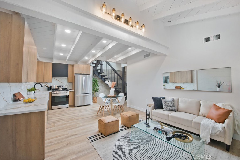 12438 Laurel Terrace Drive, Studio City, CA 91604