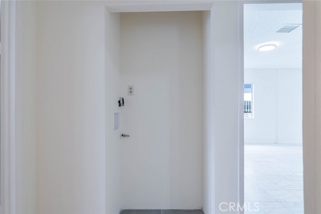 Detail Gallery Image 20 of 30 For 818 E Windsor Rd, Glendale,  CA 91205 - 3 Beds | 2 Baths