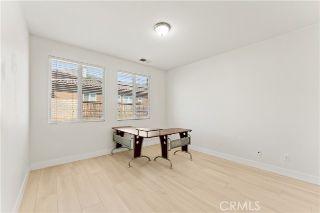 Detail Gallery Image 15 of 41 For 16395 Ridge Field, Riverside,  CA 92503 - 5 Beds | 4 Baths