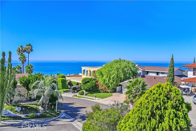 Detail Gallery Image 1 of 24 For 308 E Avenida Cordoba, San Clemente,  CA 92672 - 4 Beds | 2/1 Baths