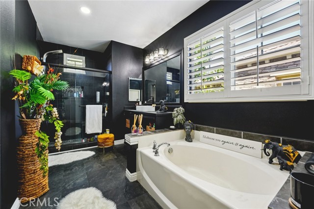 Detail Gallery Image 16 of 28 For 30505 Canyon Hills Rd #2001,  Lake Elsinore,  CA 92532 - 3 Beds | 2/1 Baths