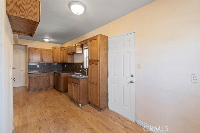 Detail Gallery Image 5 of 12 For 5006 Astor Ave, Commerce,  CA 90040 - 2 Beds | 1 Baths