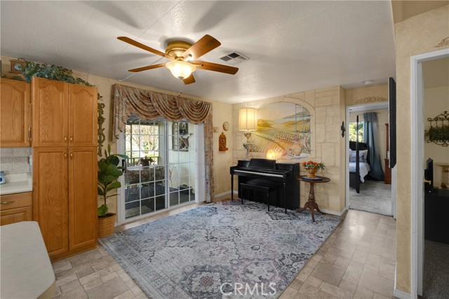 Detail Gallery Image 12 of 33 For 10210 Base Line Rd #235,  Rancho Cucamonga,  CA 91701 - 2 Beds | 2 Baths