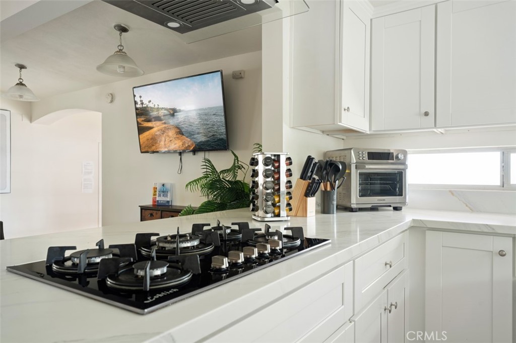 710 Elmwood - photo 5