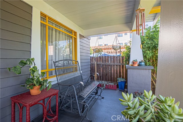 Detail Gallery Image 11 of 70 For 1610 W 36th Place, Los Angeles,  CA 90018 - 4 Beds | 2/1 Baths